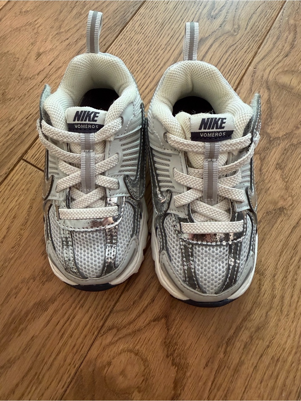 Toddler Nike Vomero 5